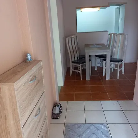 Apartment Piar